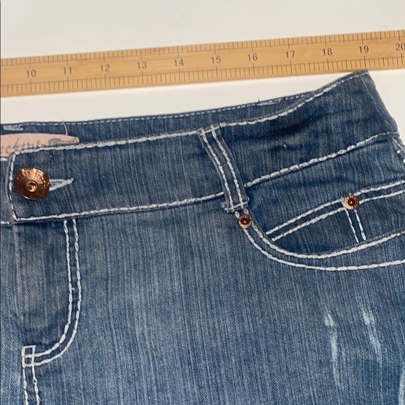 Freestyle  Blue Shorts with Classic Denim Look - Picture 2 of 5